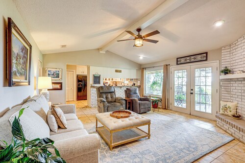 Boqsue River Valley Views! 3-acre Country Home