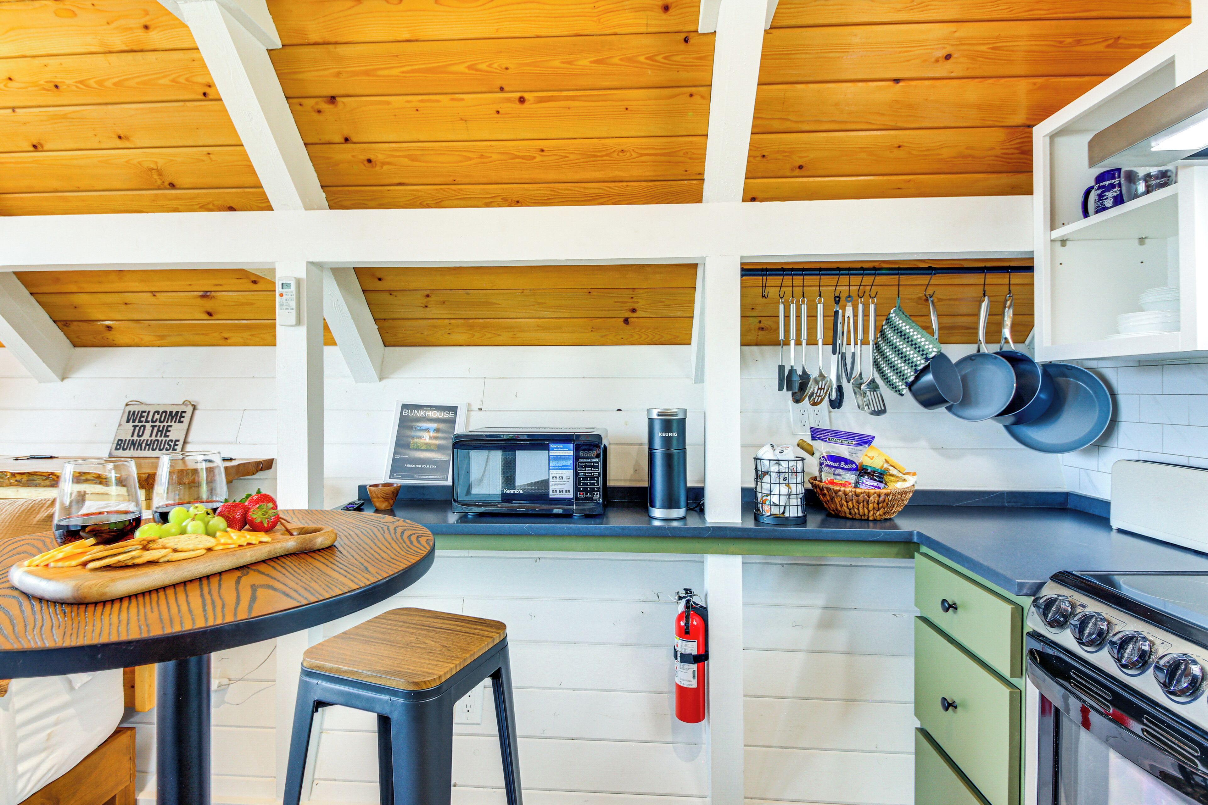 Apartment (0 Bedroom) | Interior