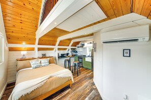 Apartment (0 Bedroom) | Interior