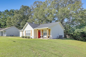 House (3 Bedrooms) | Interior - Great for Military Families! Prattville Home (Prattville)