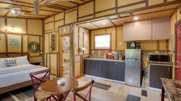 Apartment (0 Bedroom) | Interior