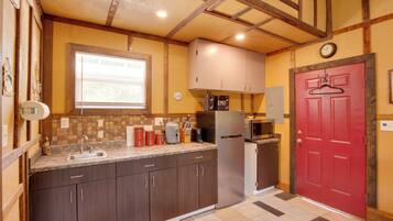 Apartment (0 Bedroom) | Interior