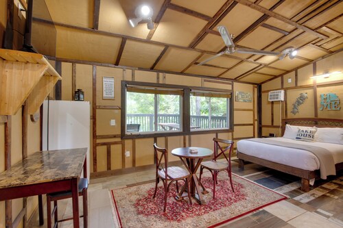 'aston Harbor' Cabin, Walk to Lake Lafayette