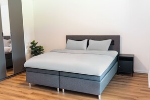 2 habitaciones, tabla de planchar con plancha y wifi gratis 