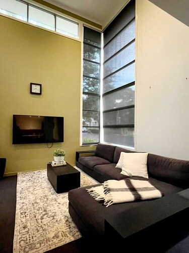 Modern Living | Near Flemington Racecourse, Highpoint Shopping Centre & CBD