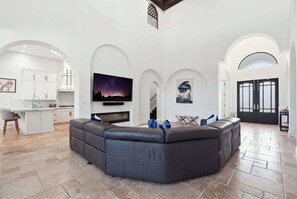 TV, fireplace, offices - Spacious Luxury Waterfront Retreat with Pool & Spa (Naples)