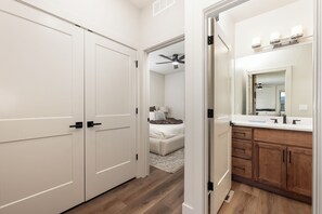 3 bedrooms, Internet, bed sheets