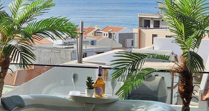 Dolce Waves – Luxury apartment with sea view, jacuzzi & modern design