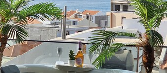Dolce Waves – Luxury apartment with sea view, jacuzzi & modern design