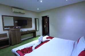 Double Room | In-room safe