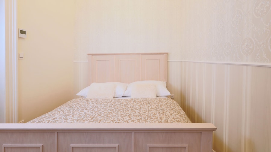 National Theatre Elegance Residence