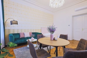 Apartamento clássico | Área de estar
