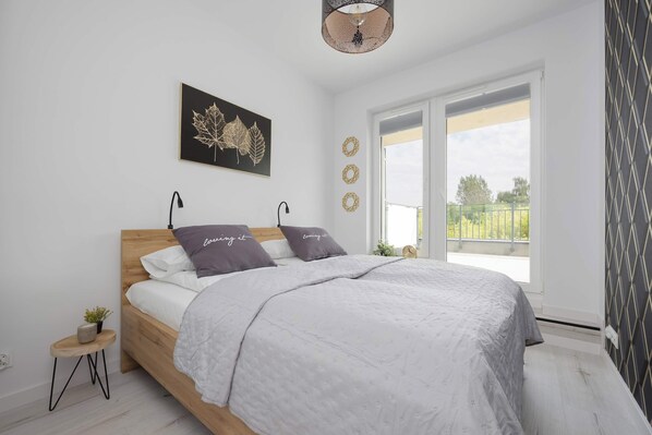 1 bedroom, iron/ironing board, travel cot, WiFi