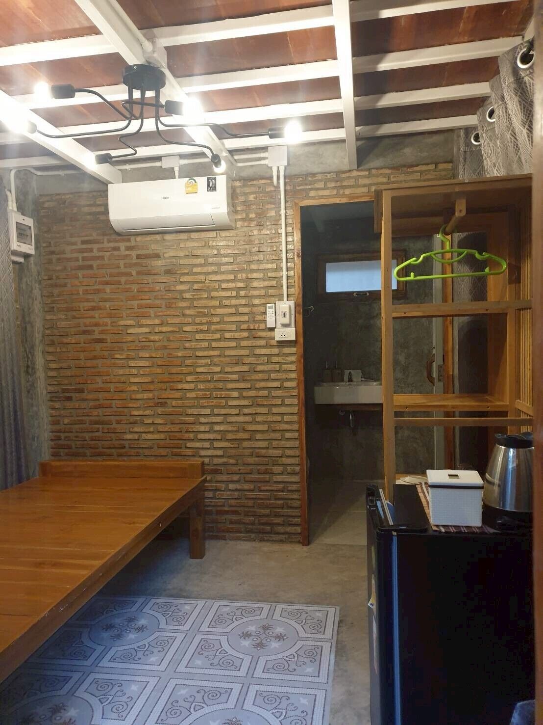 ห้องเบสิก, เตียงควีนไซส์ 1 เตียง, ปลอดบุหรี่ | ผ้าปูที่นอน