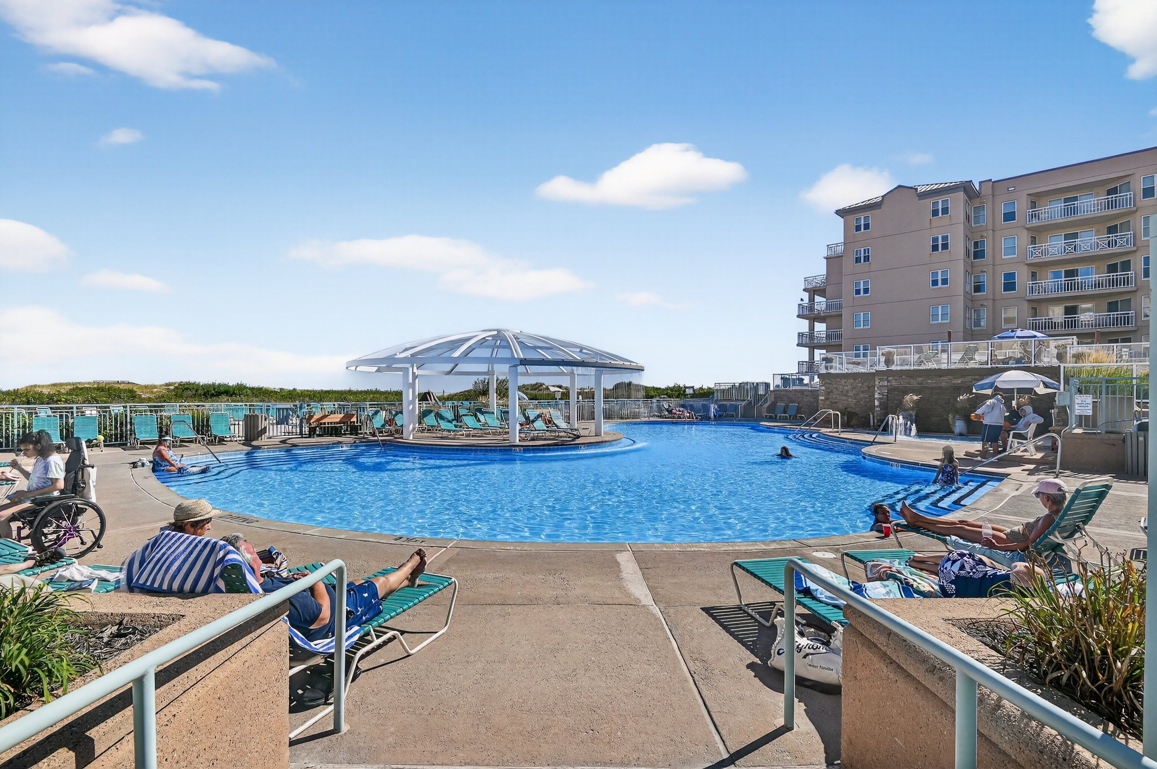 Condo, 2 quartos | Piscina | Piscina interna, piscina externa