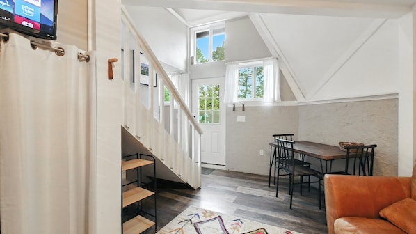 Cabin, 2 Bedrooms | Interior