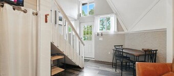 Charming Cabin W/ Scenic Views Near Uc Health 2 Bedroom Cabin
