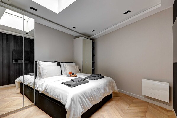 Departamento | 3 habitaciones y espacio para trabajar con laptop 
