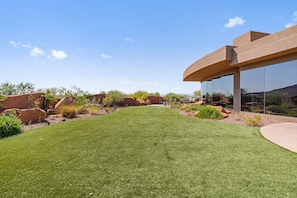 House, 4 Bedrooms | Property grounds