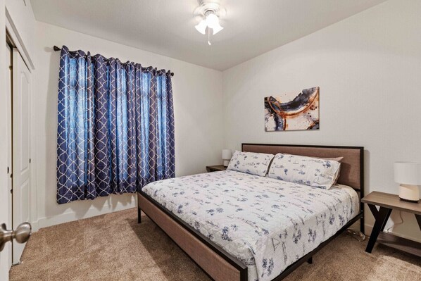 4 bedrooms, travel cot, free WiFi