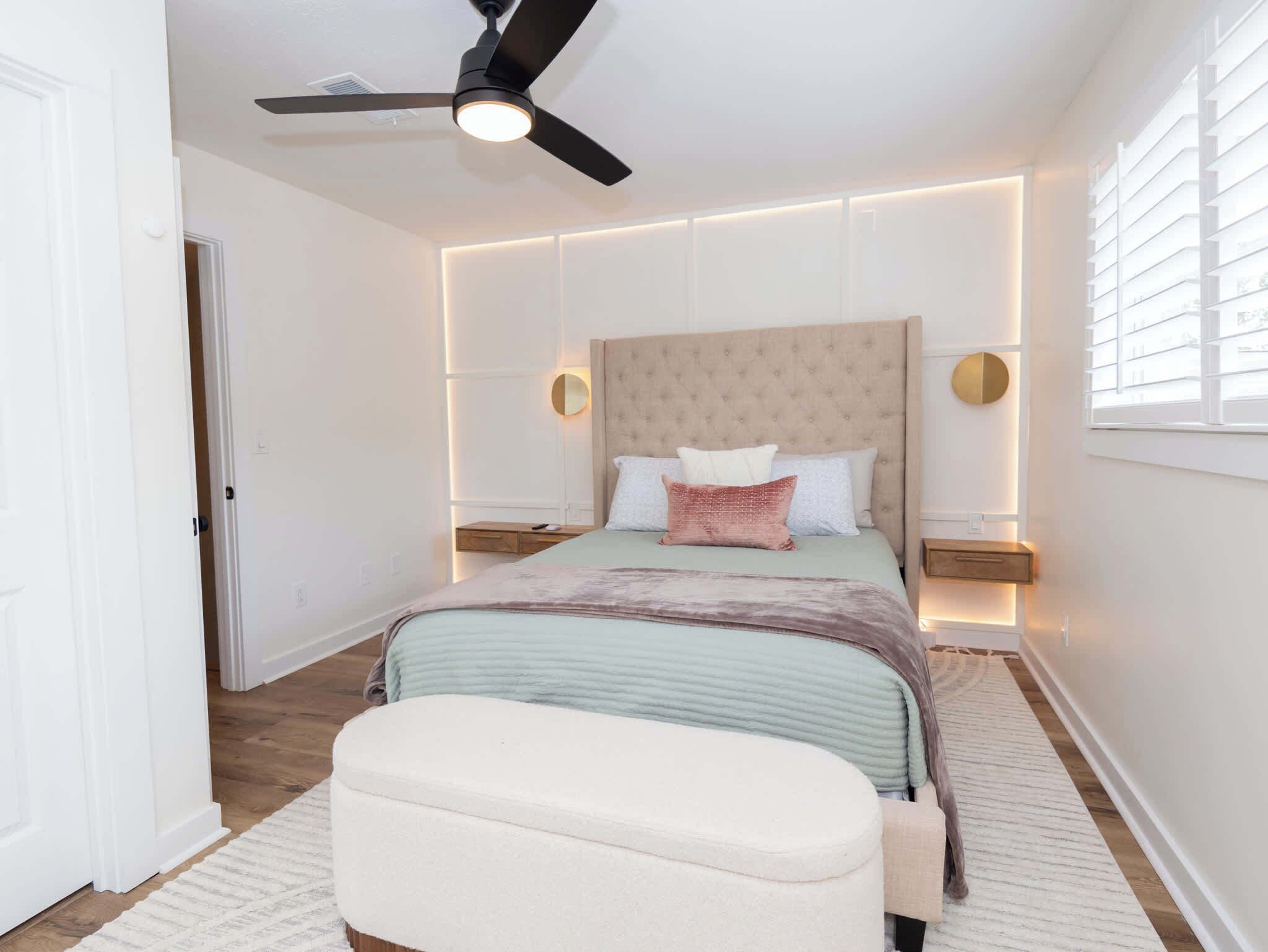 2 slaapkamers, een bureau, een strijkplank/strijkijzer, wifi