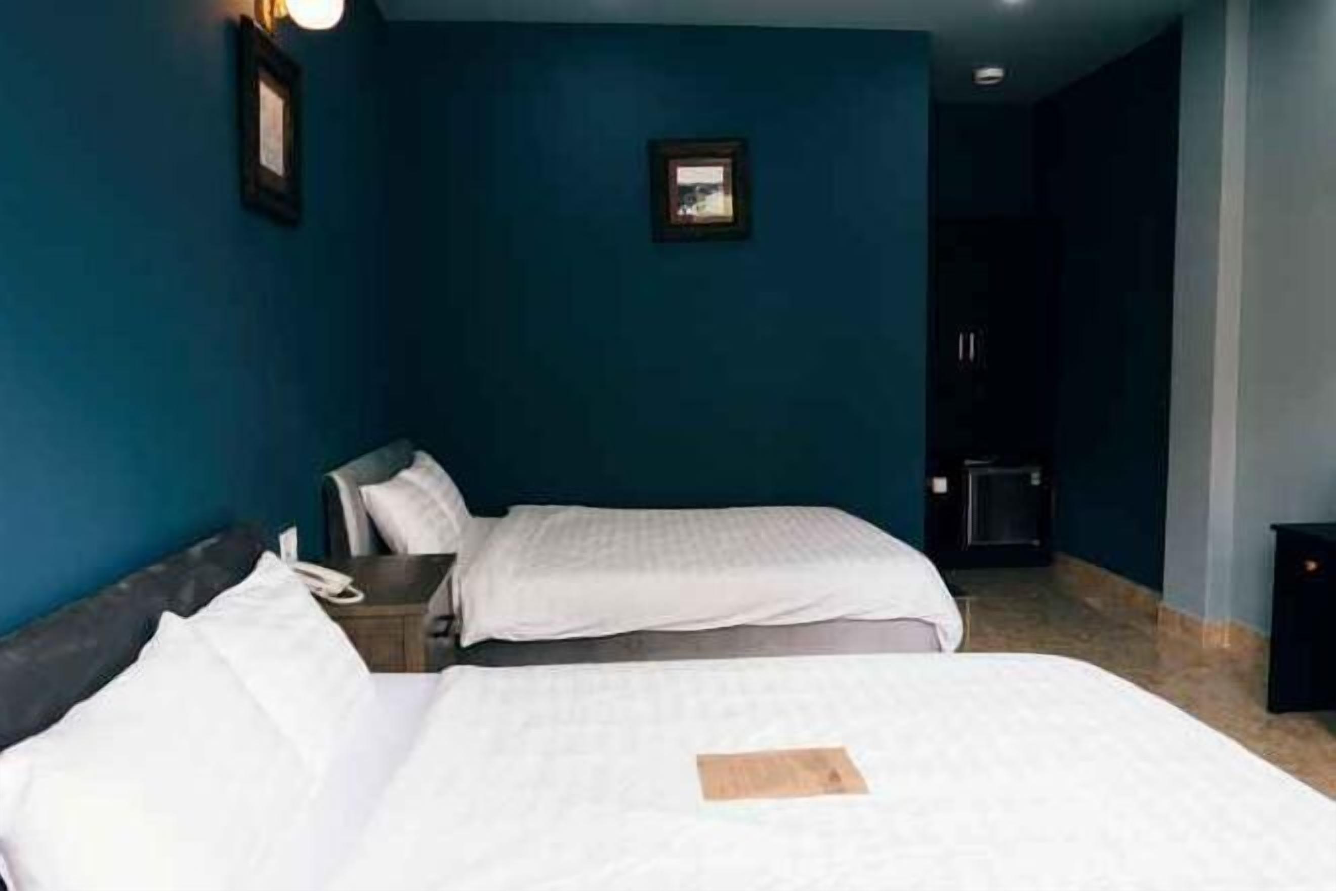 Skrifborð, ókeypis þráðlaus nettenging