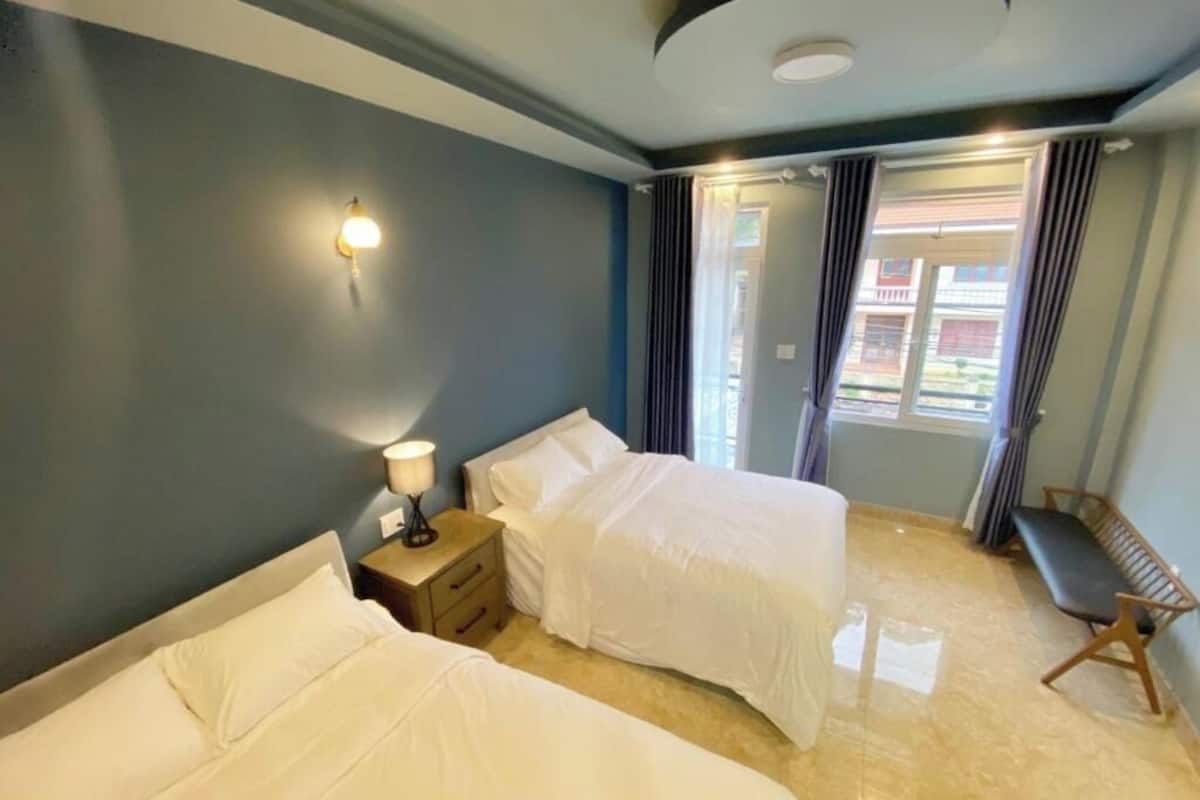 Family Room | Desk, free WiFi