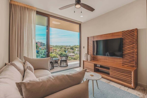 TV - Tropical Paradise in Style (Sayulita)