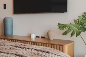 2 makuuhuonetta, silitysrauta/-lauta, Wi-Fi, vuodevaatteet