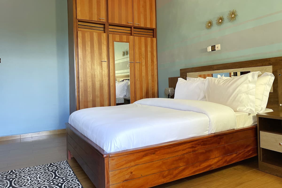 Deluxe Double Room, City View | Premium bedding, memory-foam beds, laptop workspace, blackout curtains