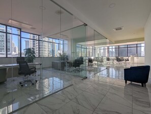 1 habitación y acceso a internet
