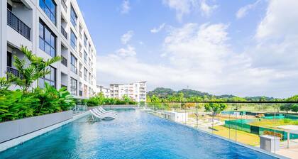 w Modern 2BR w Great Deco in Centriqo