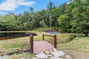 المنطقة المحيطة بالمنشأة