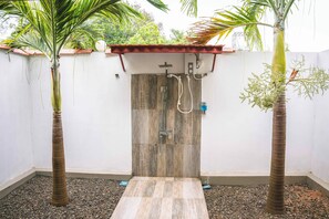 Chalet, Patio, Lake View | Bathroom - Magalle Wewa Villa by Tequila Holidays (Nikaweratiya)