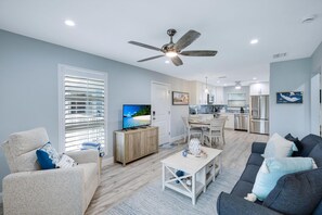 Smart TV - Seashells #29-Sanibel Condo with Private Beach Access! (Sanibel Island)