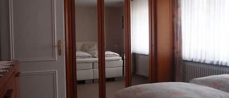 1 Schlafzimmer, Bügeleisen/Bügelbrett, WLAN, Bettwäsche