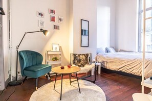1 chambre, fer et planche à repasser, Wi-Fi, draps fournis