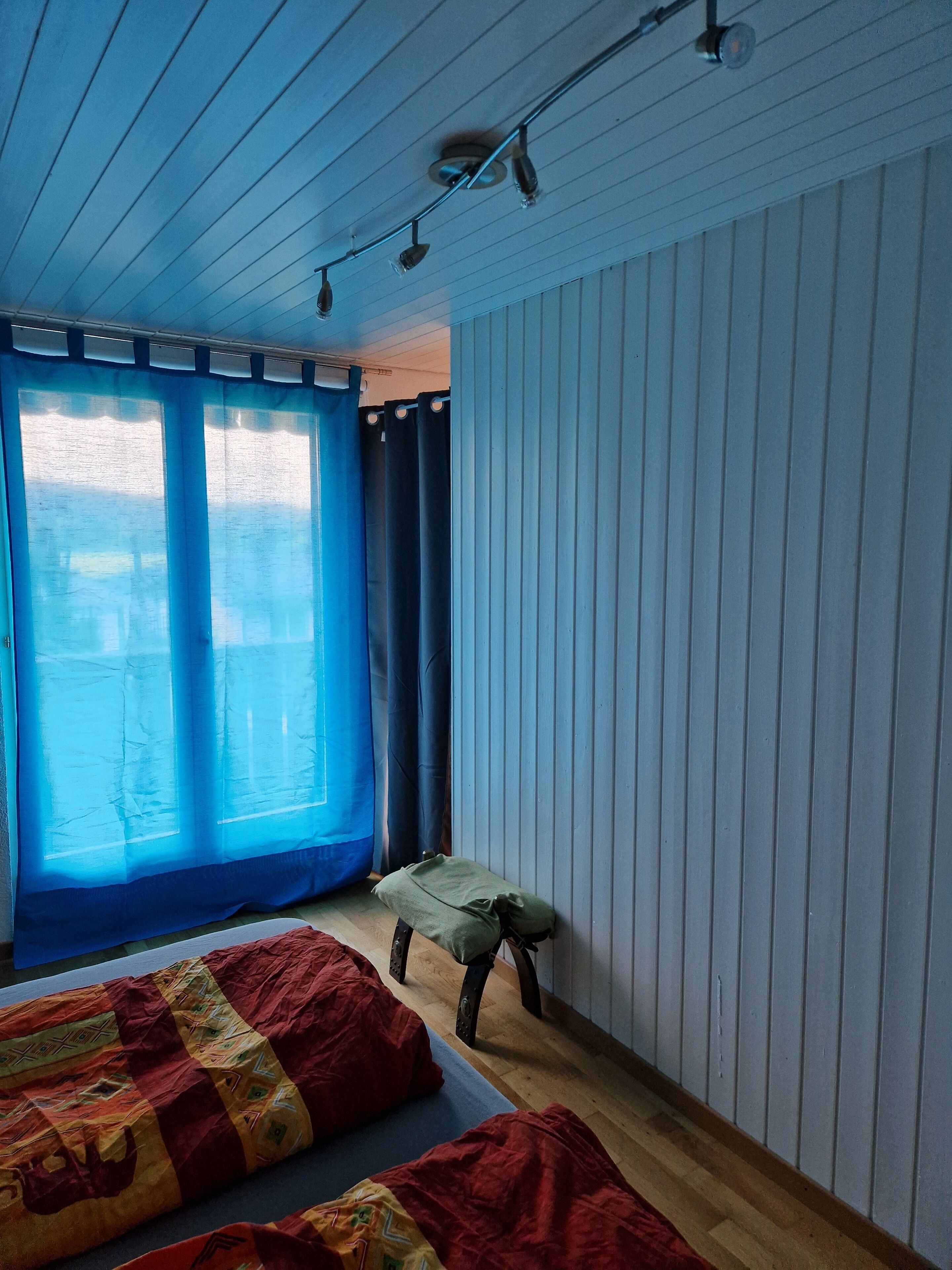 2 slaapkamers, reisbedje, gratis wifi, beddengoed