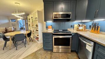 Fridge, microwave, oven, dishwasher
