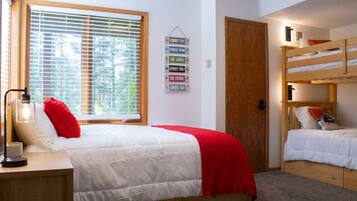 2 chambres, fer et planche à repasser, Wi-Fi gratuit, draps fournis