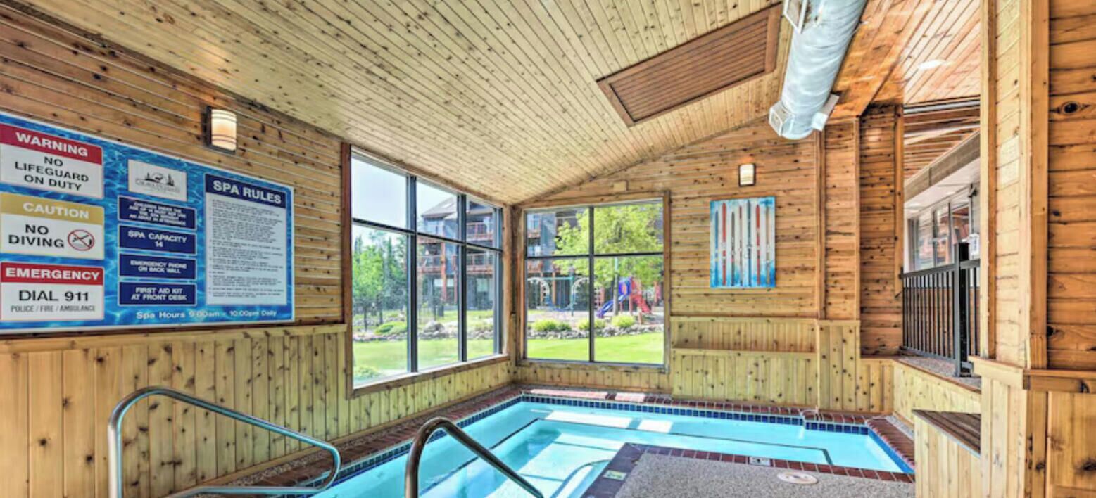 Innenpool, beheizter Pool