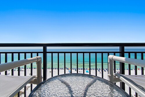 ⛱️Stunning Beachfront Views | Outdoor Pool | SunDestin 1103☀️