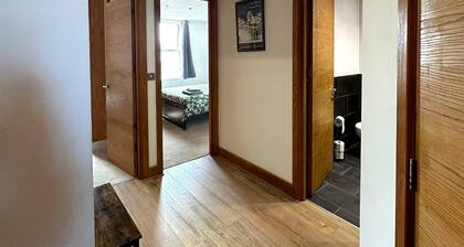 Seaside Apartment, on the doorstep of the Beach!
