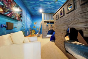 6 室のベッドルーム、アイロン / アイロン台、WiFi、ベッドシーツ