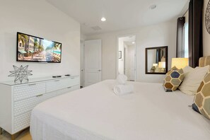 6 bedrooms, iron/ironing board, WiFi, bed sheets