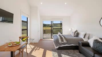 3 camere, una scrivania, Wi-Fi, lenzuola