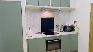 House, 3 Bedrooms, Garden View | Interior