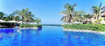 Deluxe Villa Beach Front