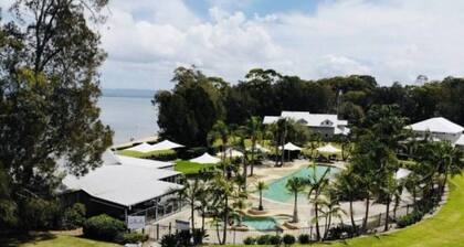 Elysian Escape - 4 Pools, Lakeside, Raffertys Res