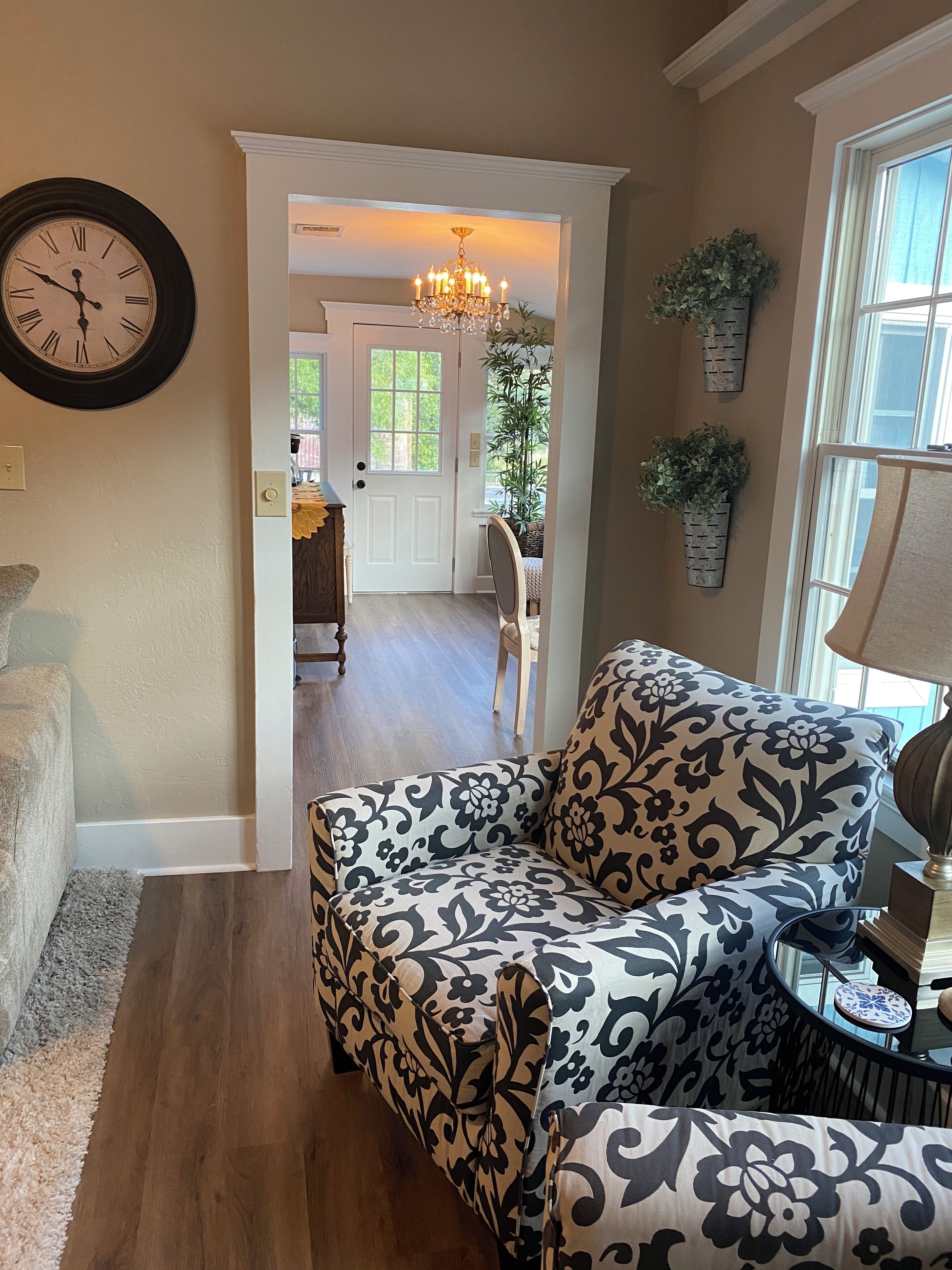 Télévision, cheminée